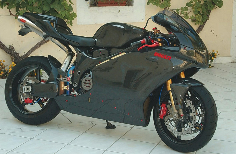 Карбоново Ducati 999 S