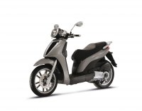 Piaggio представи новия си скутер Carnaby Cruiser 300