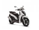 Piaggio представи новия си скутер Carnaby Cruiser 300