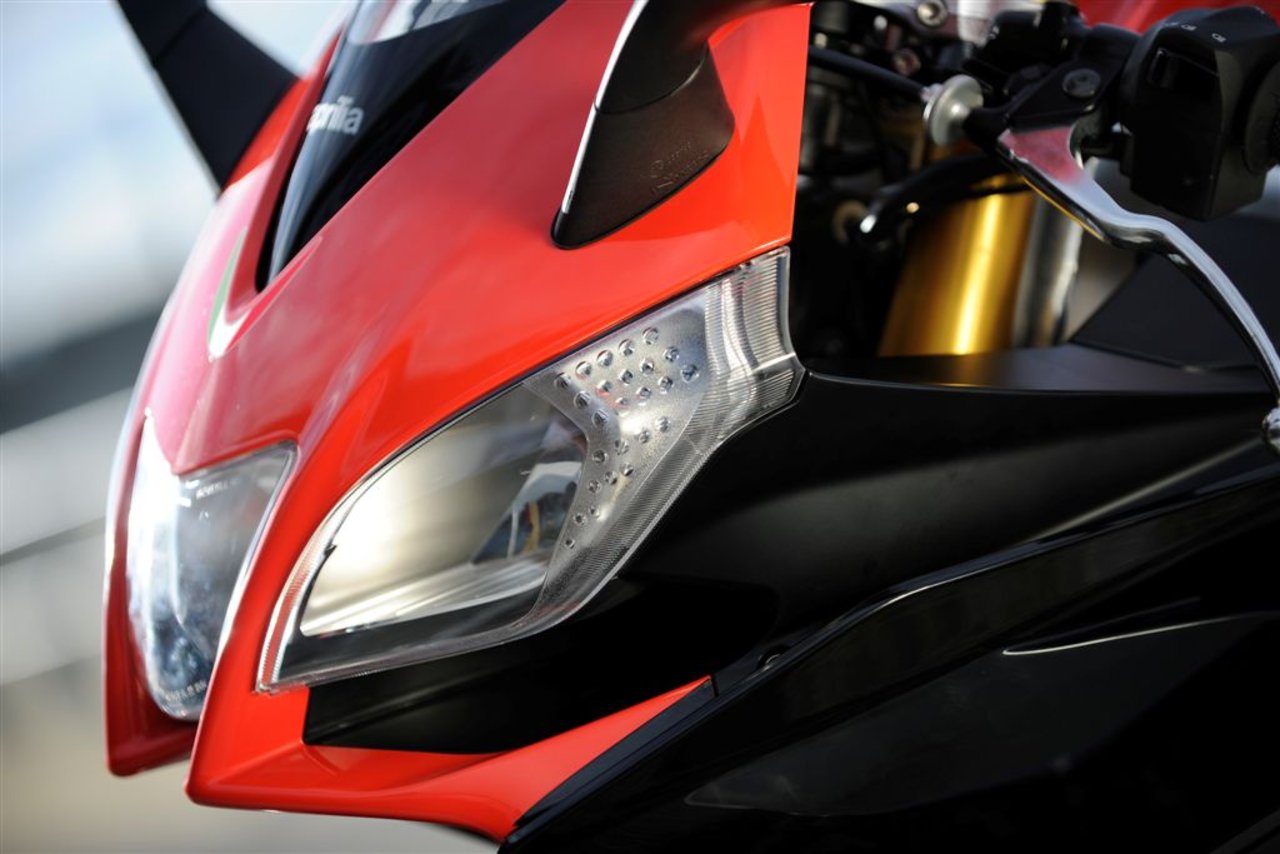 Aprilia RSV4 Factory