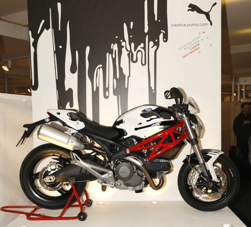 Дизайнерски Ducati Monster 696