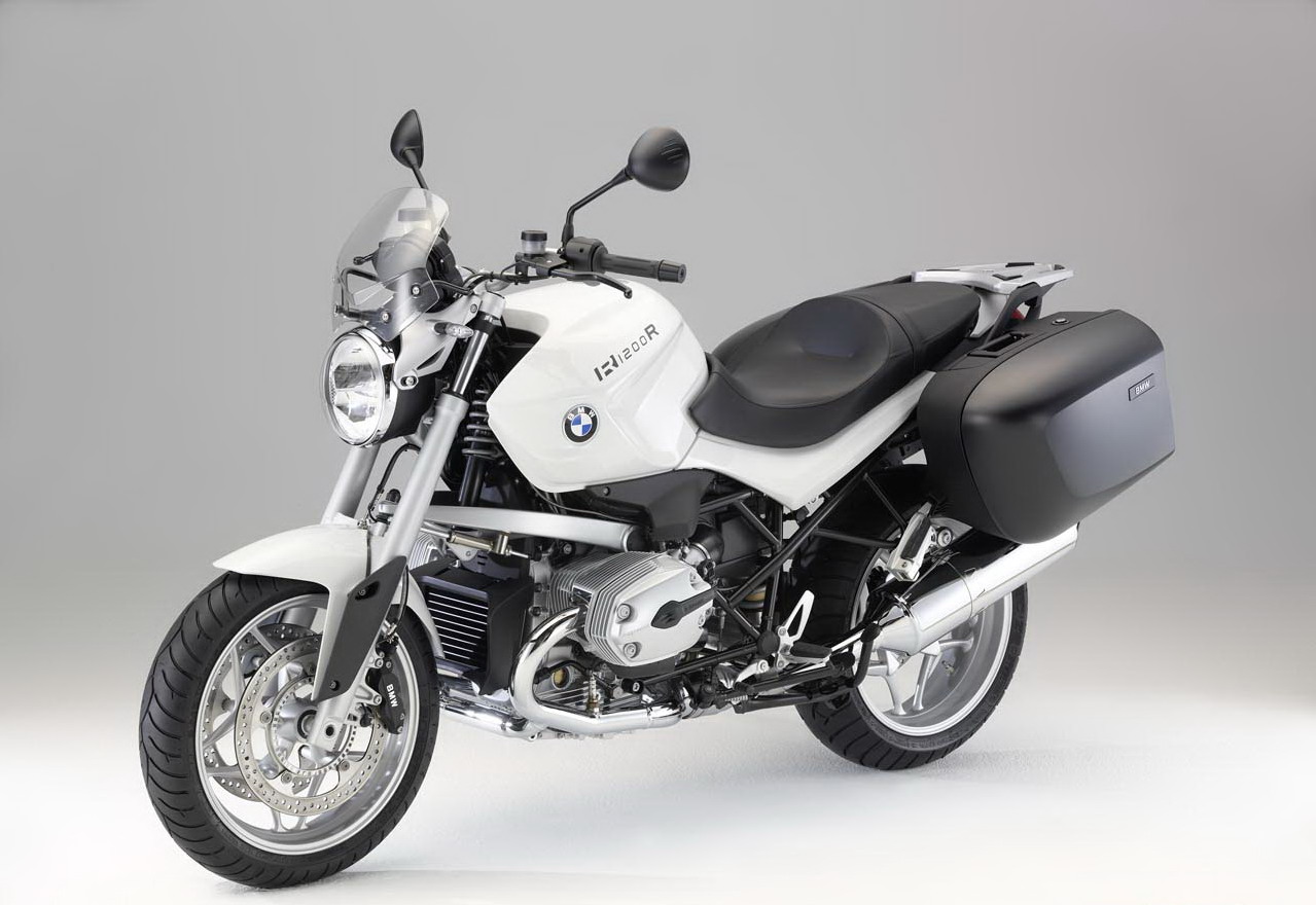 BMW R 1200 R с аксесоари Touring Special