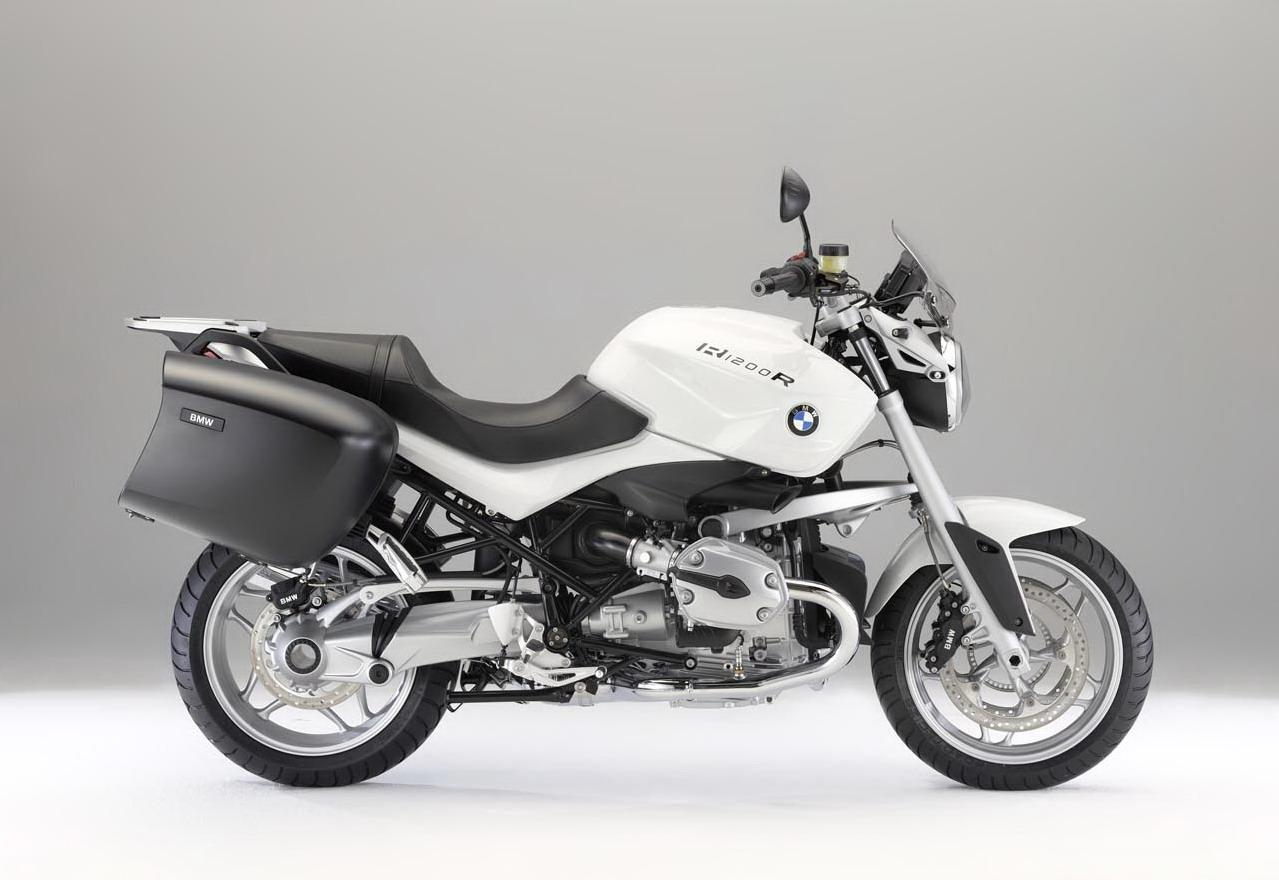 BMW R 1200 R с аксесоари Touring Special