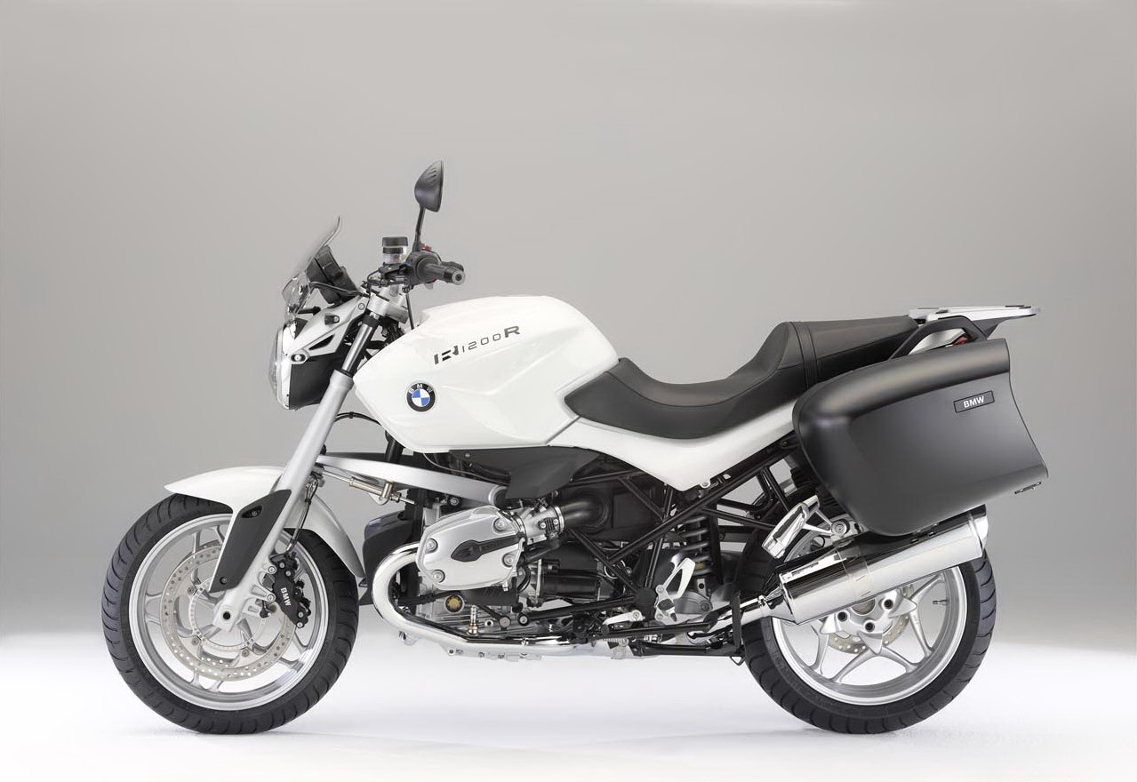 BMW R 1200 R с аксесоари Touring Special