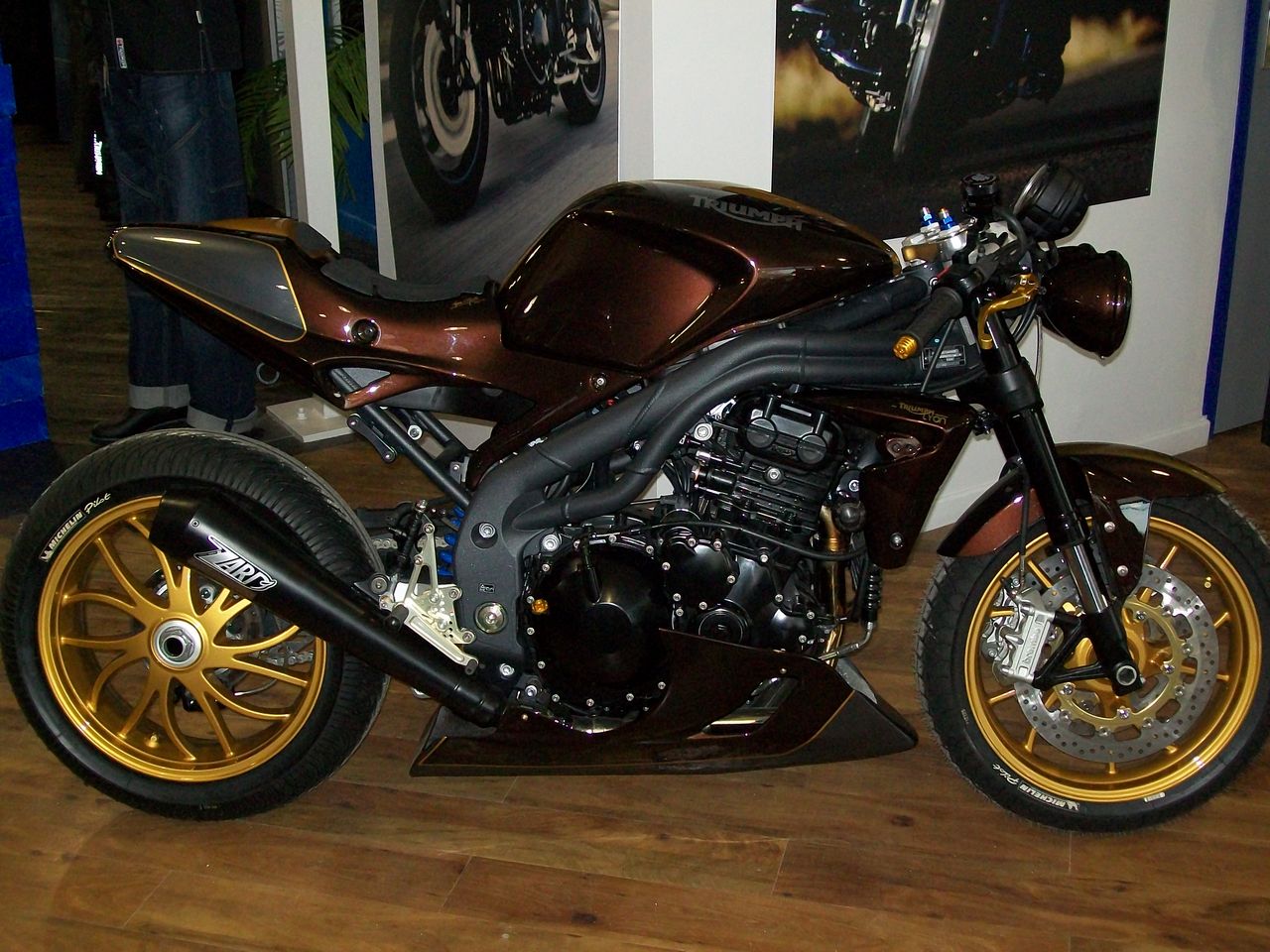 Triumph Speed Triple Brown Racer