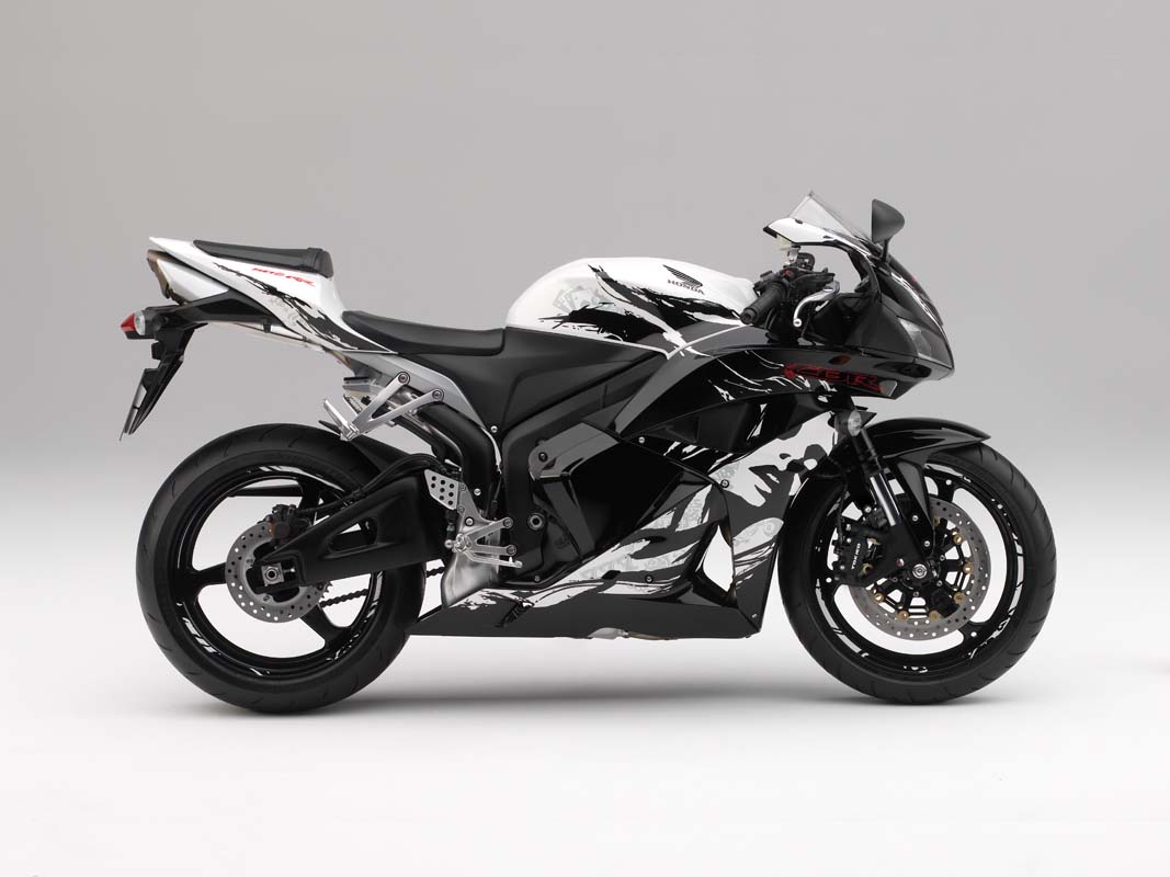 Honda CBR600RR и CB1000R 2010