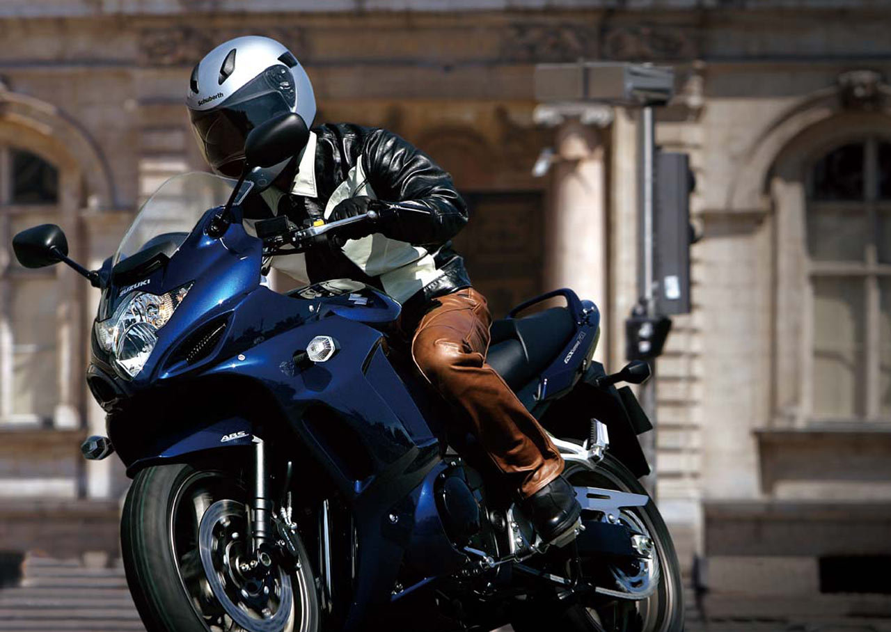 Suzuki GSX 1250 FA 2010