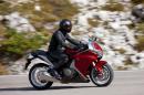 Honda привиква VFR1200F в сервиза