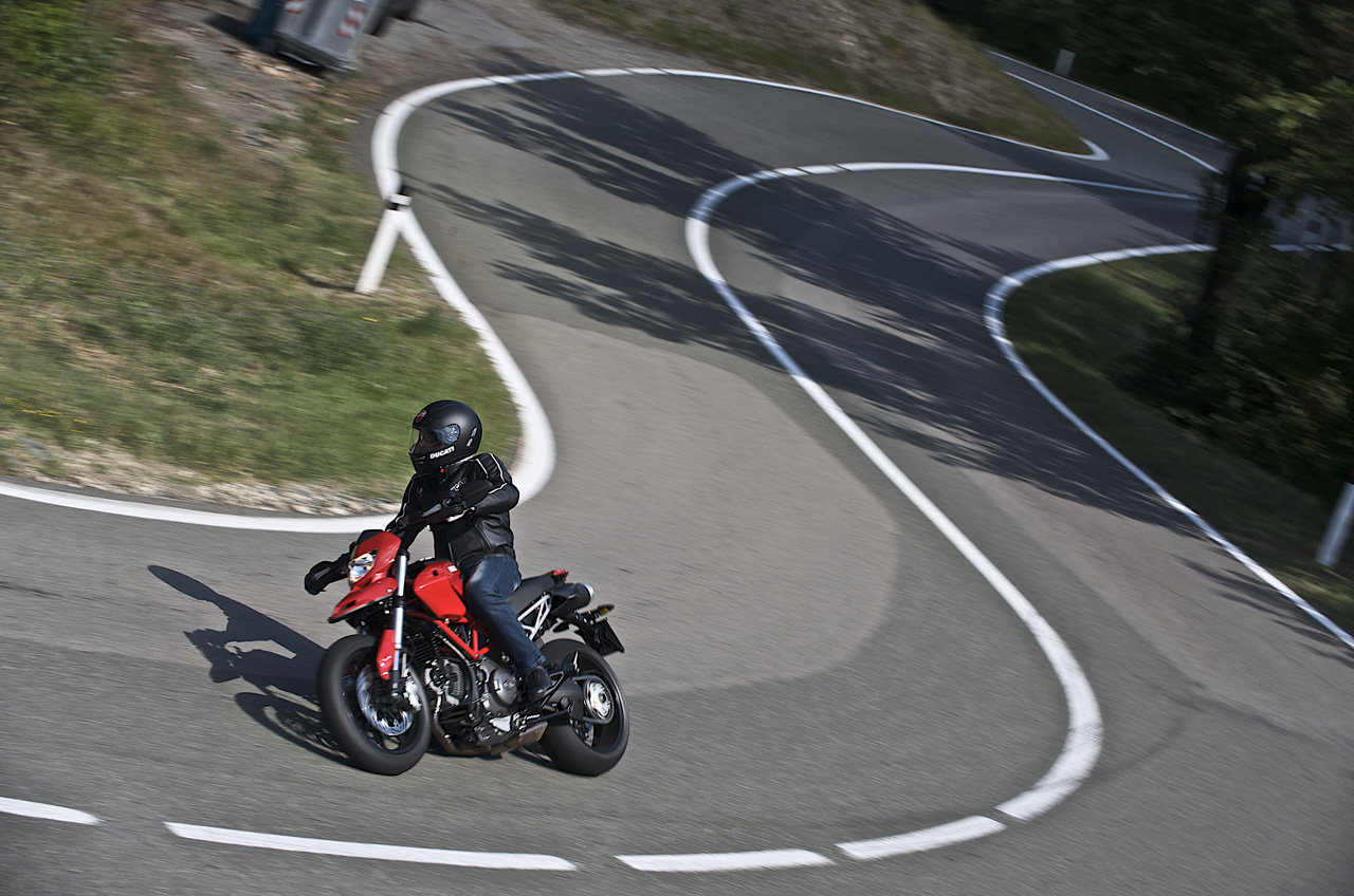 Ducati Hypermotard 796