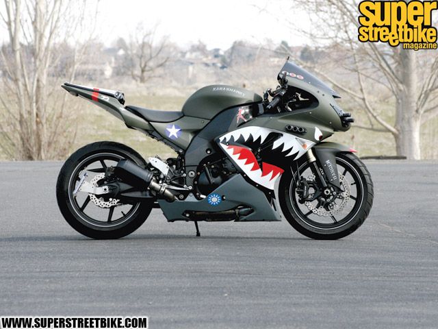 Kawasaki ZX-10R (P-40 Warhawk)