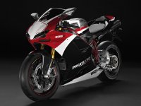 Ducati 1198 във версии Corse