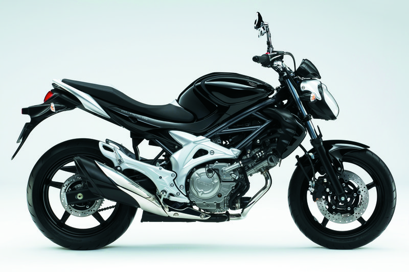 Suzuki Gladius 2010