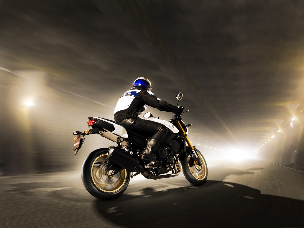 Yamaha FZ8