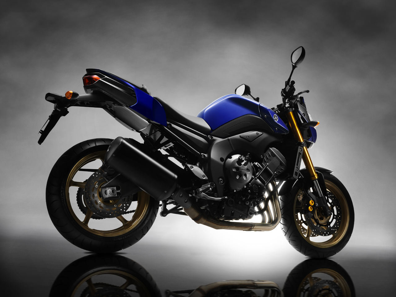 Yamaha FZ8