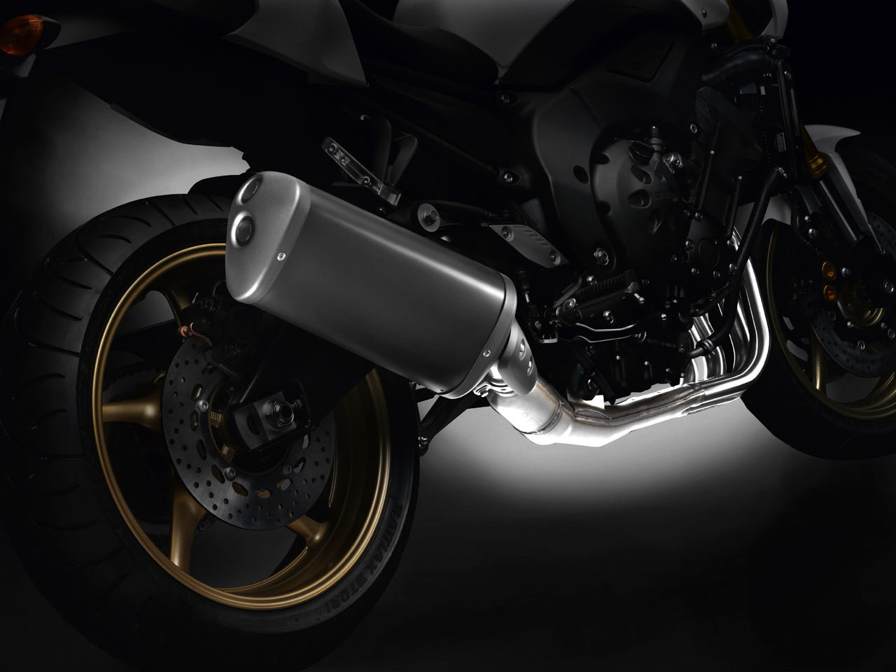 Yamaha FZ8