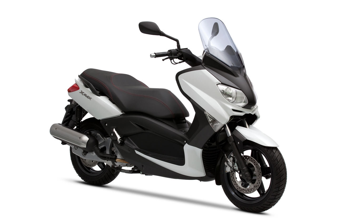 Yamaha X-Max 125 ABS и X-Max 250 ABS 2011