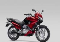 Промени по модели 2011 на Honda Varadero 125 и VT750S