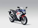 Новата Honda CBR250R също в стил VFR