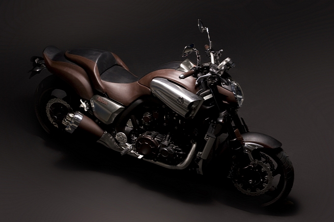 Yamaha VMAX Hermes