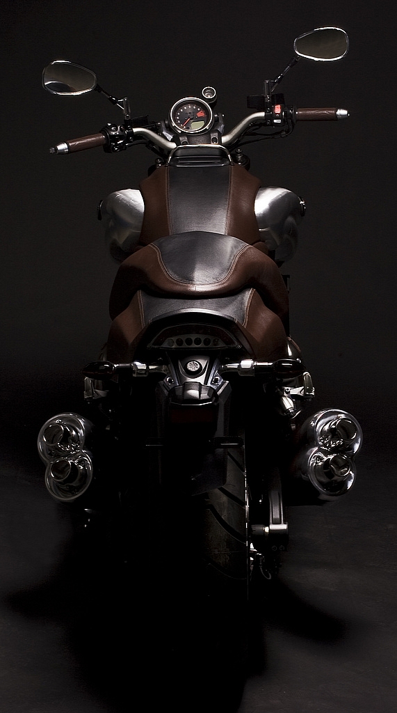 Yamaha VMAX Hermes