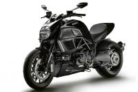 Ducati Diavel в цвят Diamond Black