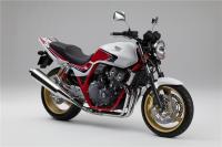 Honda CB400 получава две специални версии