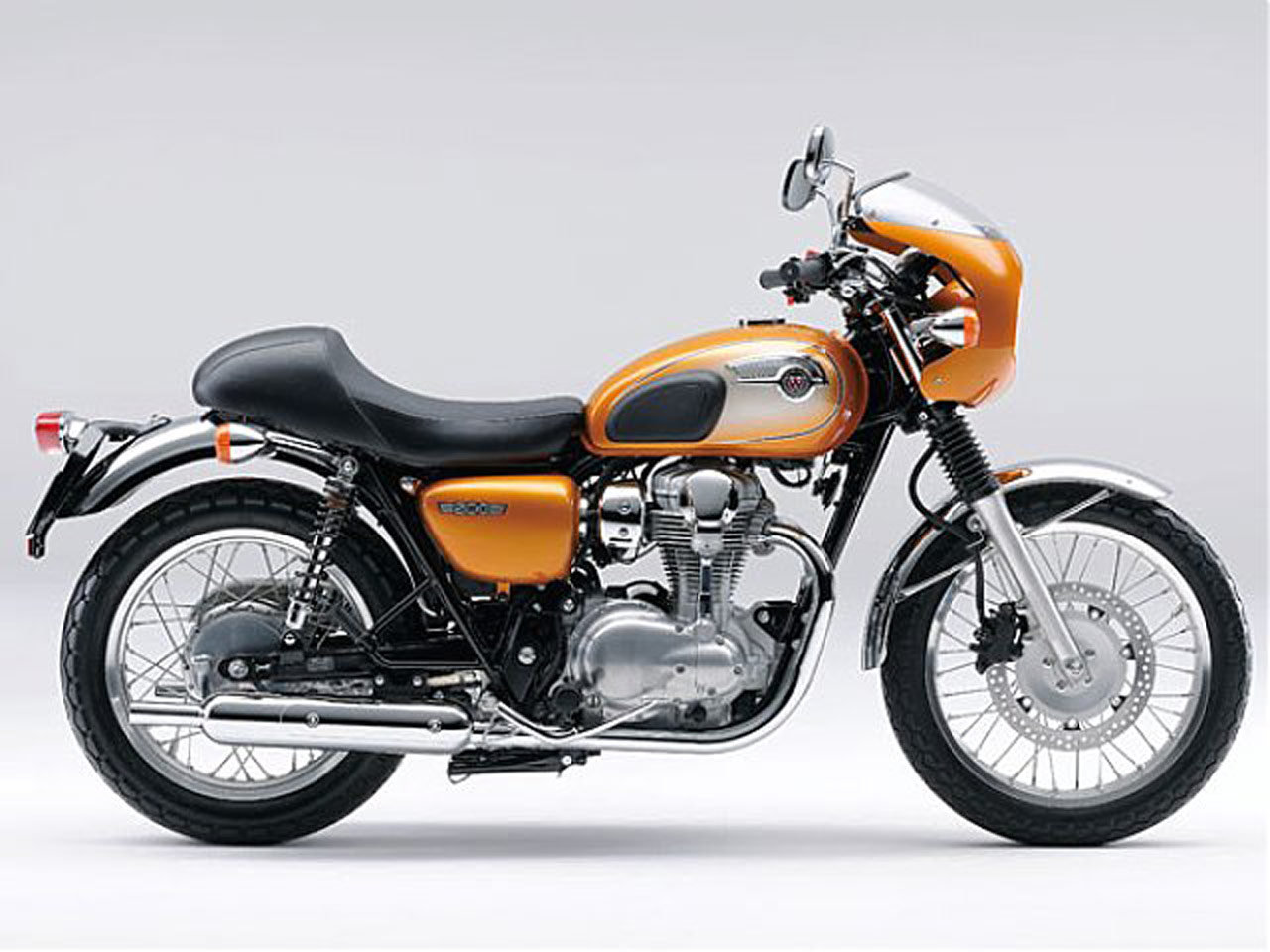 Kawasaki W800 Cafe Style 2011