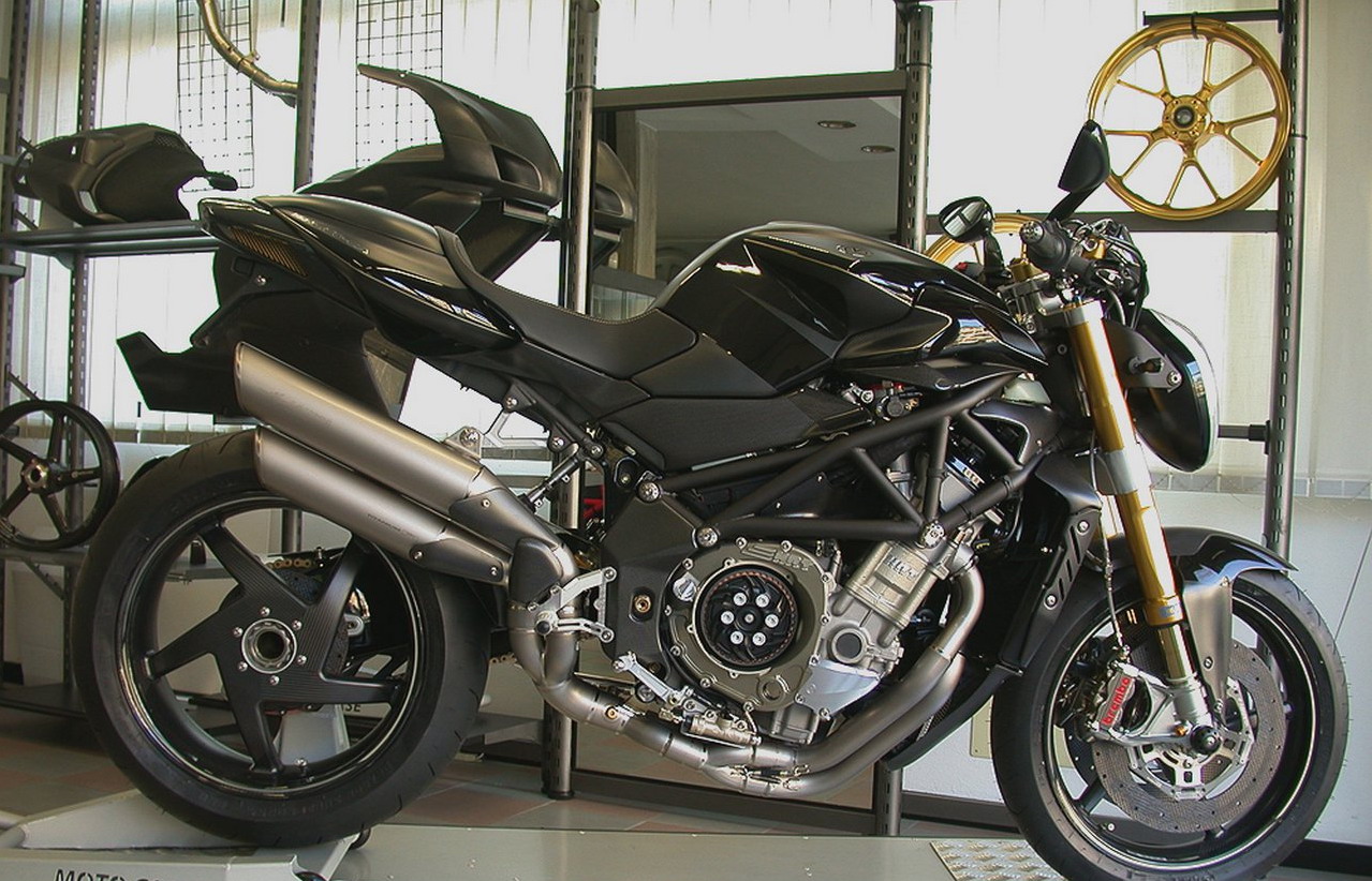 MV Agusta Brutale 1078RR от Moto Corse