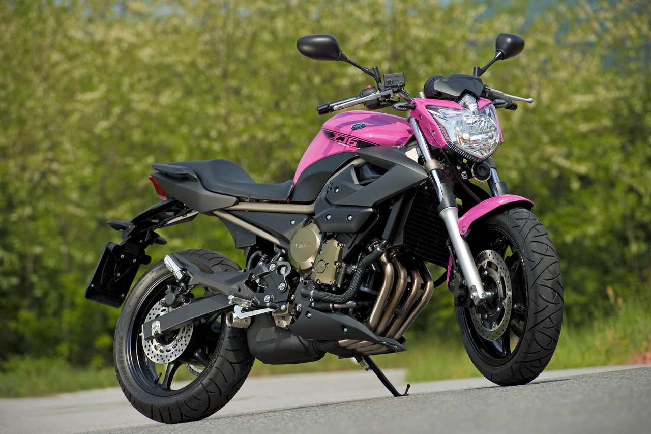 Yamaha XJ6 Rosa Italia