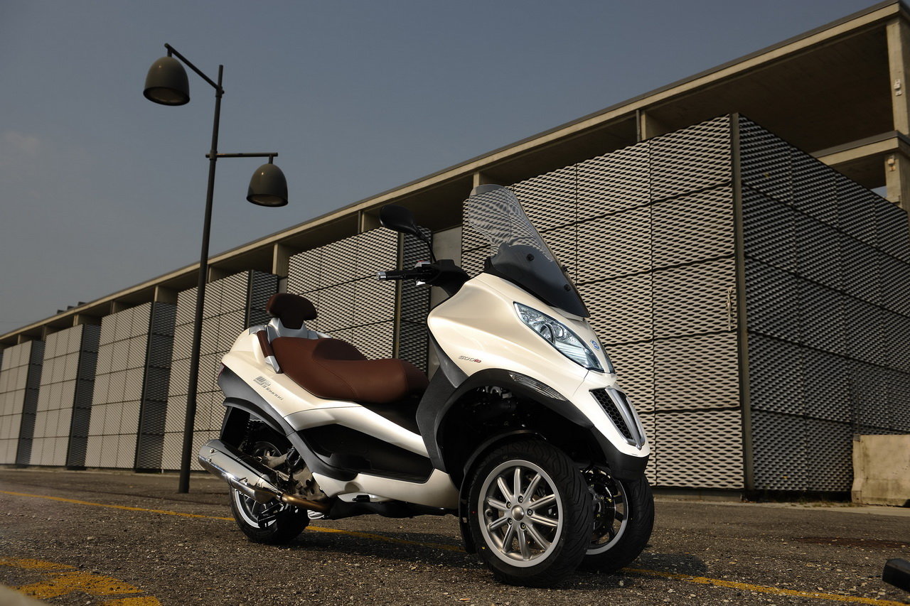 Piaggio MP3 Touring Business