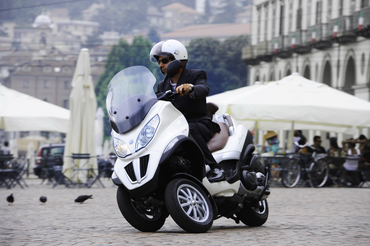 Piaggio MP3 Touring Business