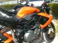 Видео от тест на Benelli TnT 899S