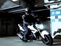 Промоклип на Suzuki GSR750